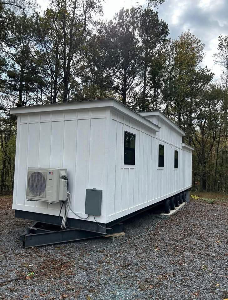 Luxury Tiny Home - Image 2